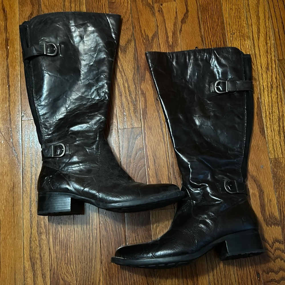 Born wide shaft 9.5 boot